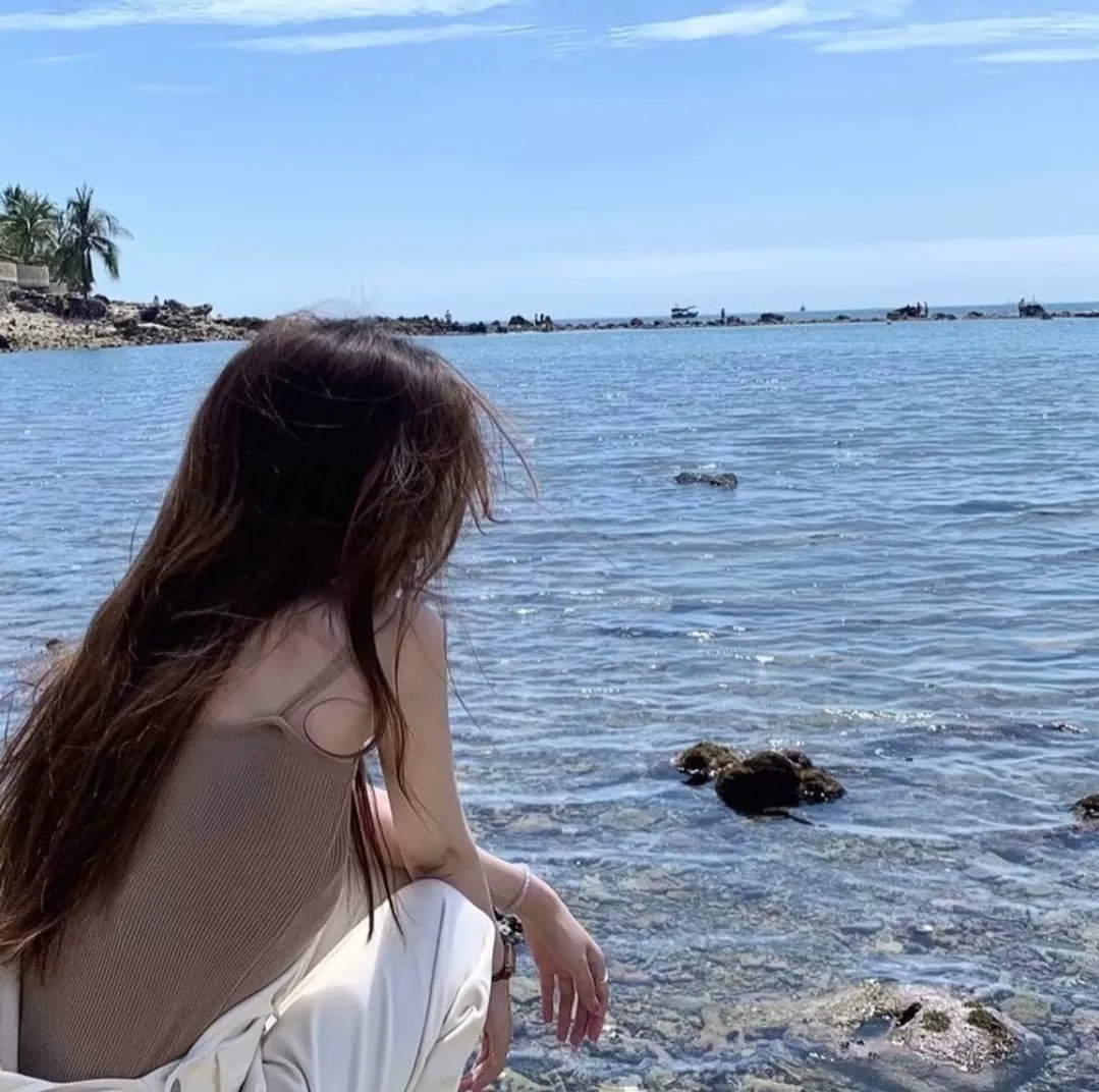 昆仑谜宫海报